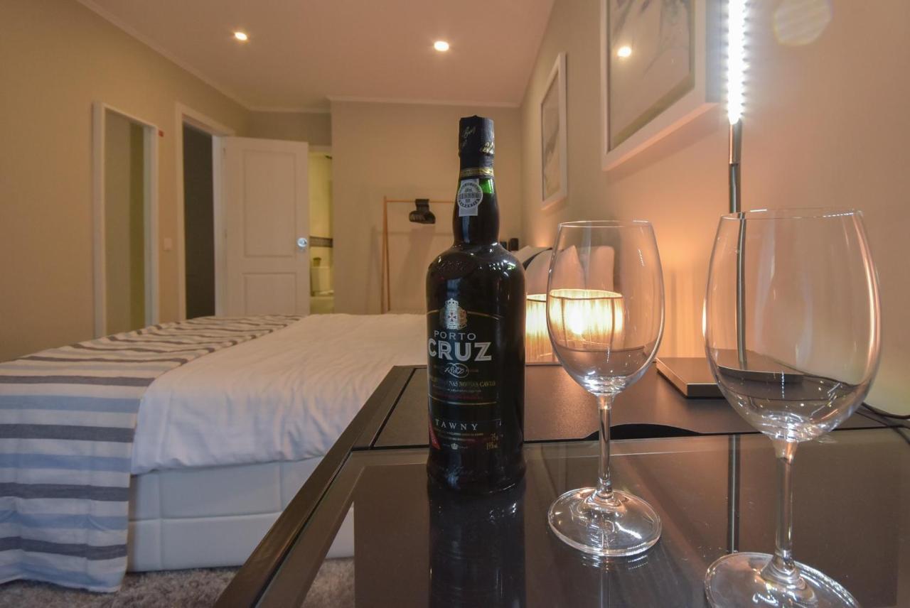 Отель Douro Prime Downtown Вила-Нова-ди-Гая Экстерьер фото