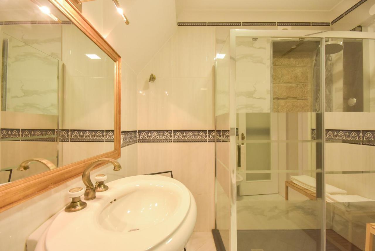 Отель Douro Prime Downtown Вила-Нова-ди-Гая Экстерьер фото